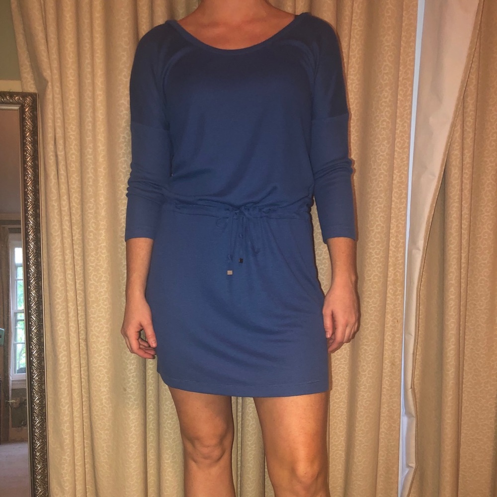 VS Longsleeve Dress